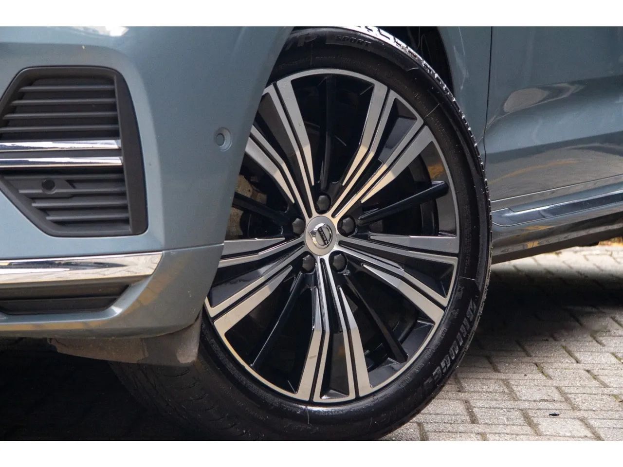 Volvo XC 60 R-DESIGN 3.0 304cv AWD 5p, foto 6 de 15