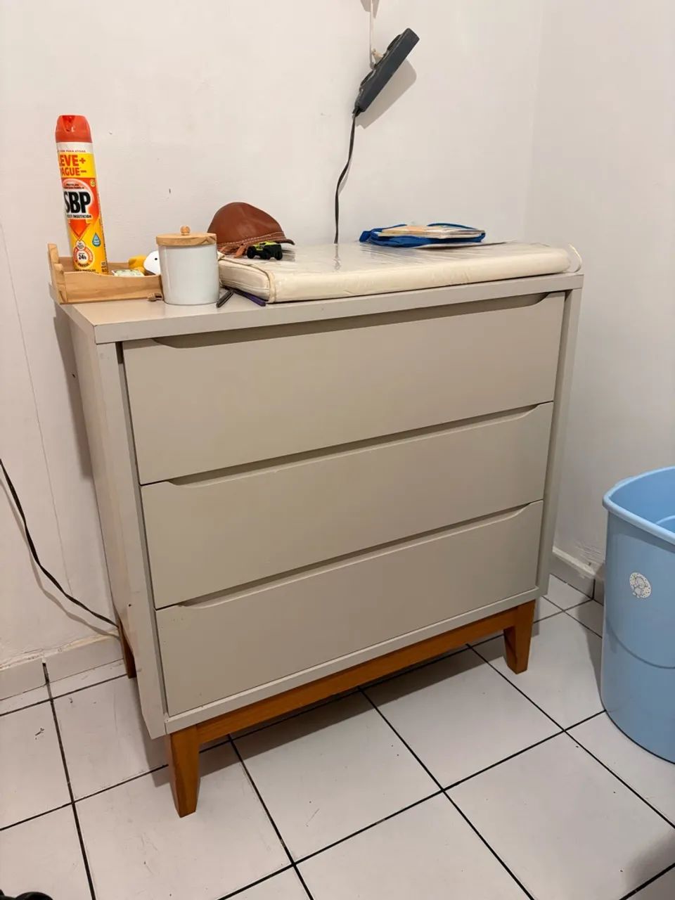 Cômoda e berço 
