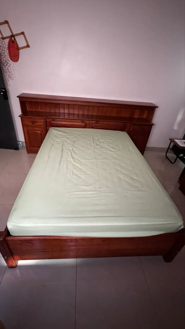 Cama Casal em madeira maciça com cabeceira  - Foto 4