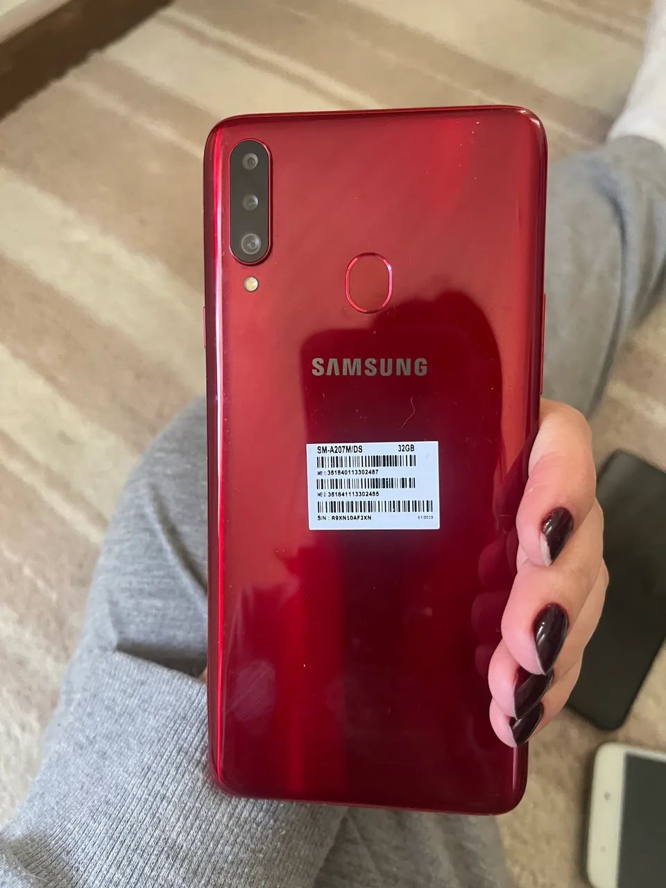 3 celulares - iPhone 7 + 2 Samsung - Foto 3
