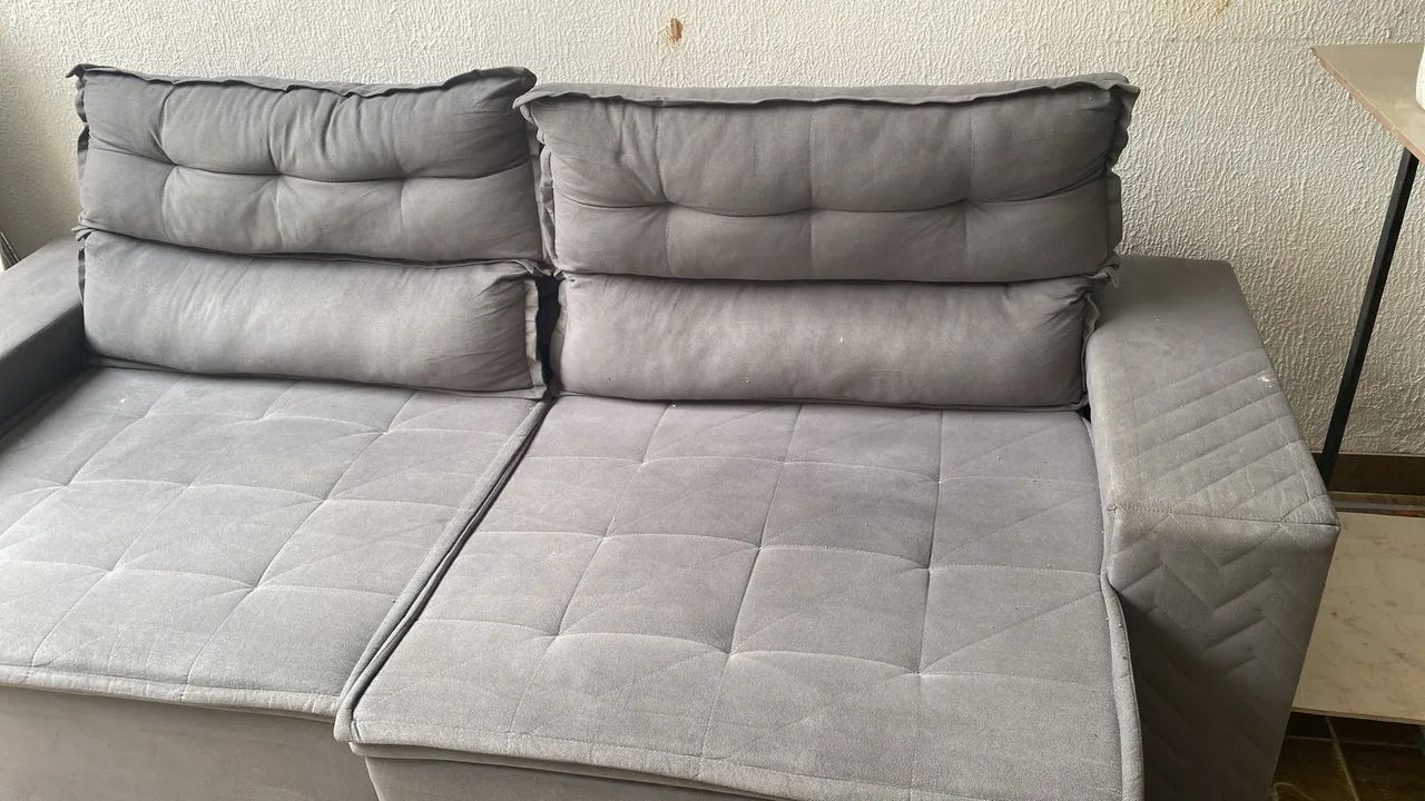 Vendo sofá retrátil entrego 