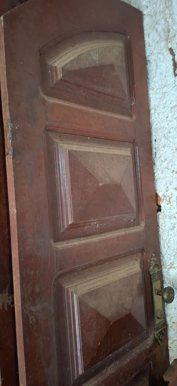 Portas de Madeiras Maciças 64,5 x 2,42 (cada)