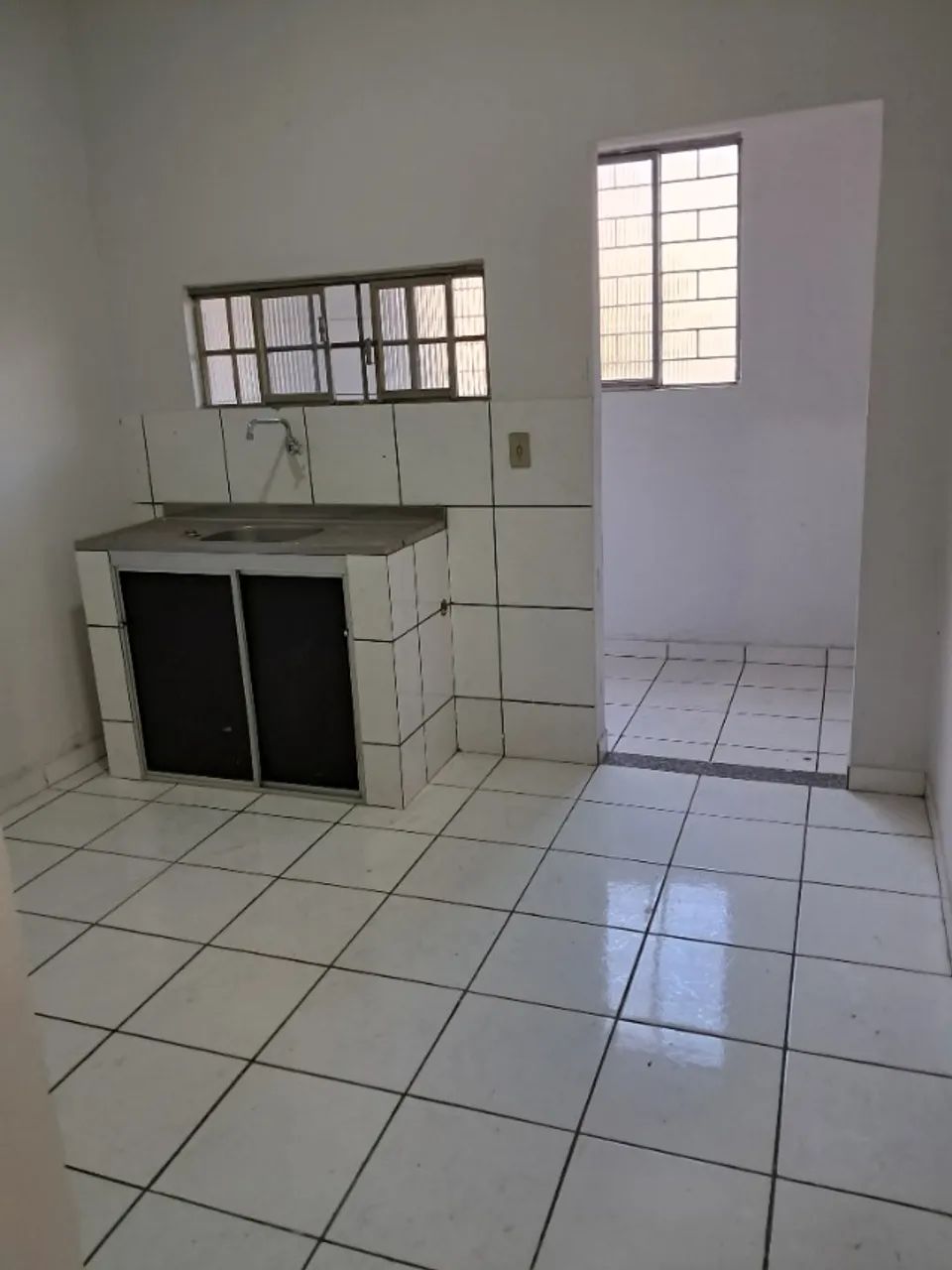 ALUGA-SE APARTAMENTO  NA FOLHA 32 - Foto 4