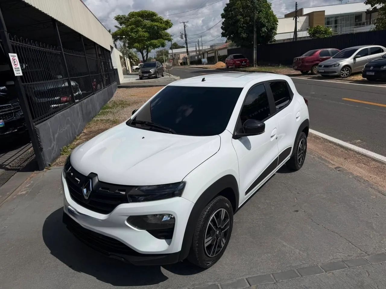 Renault Kwid Intense 1.0 Flex 12V 5P Mec. 2025