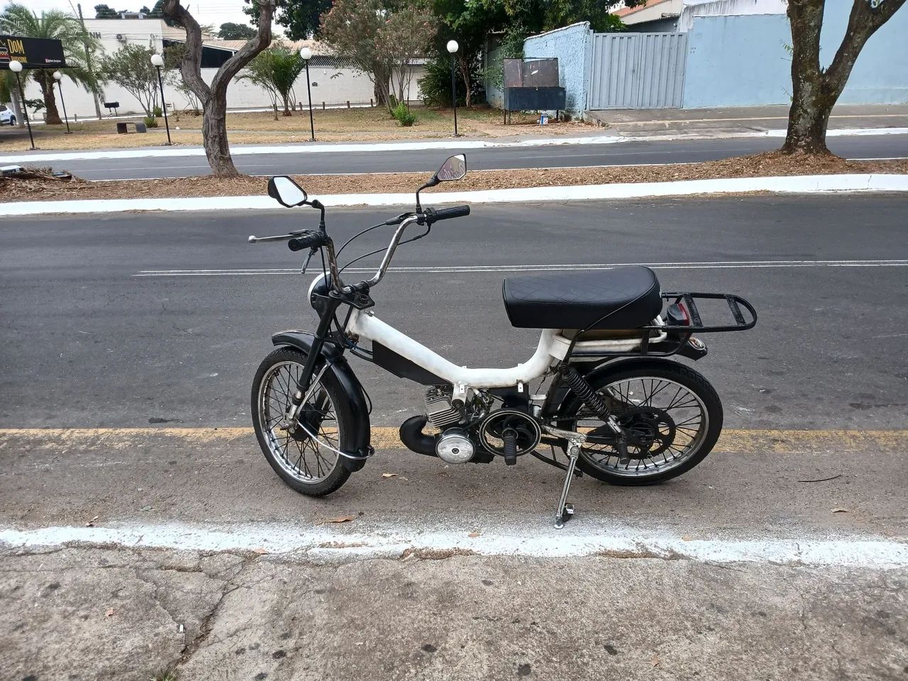 Mobilete monark 75cc 1988 - Foto 3