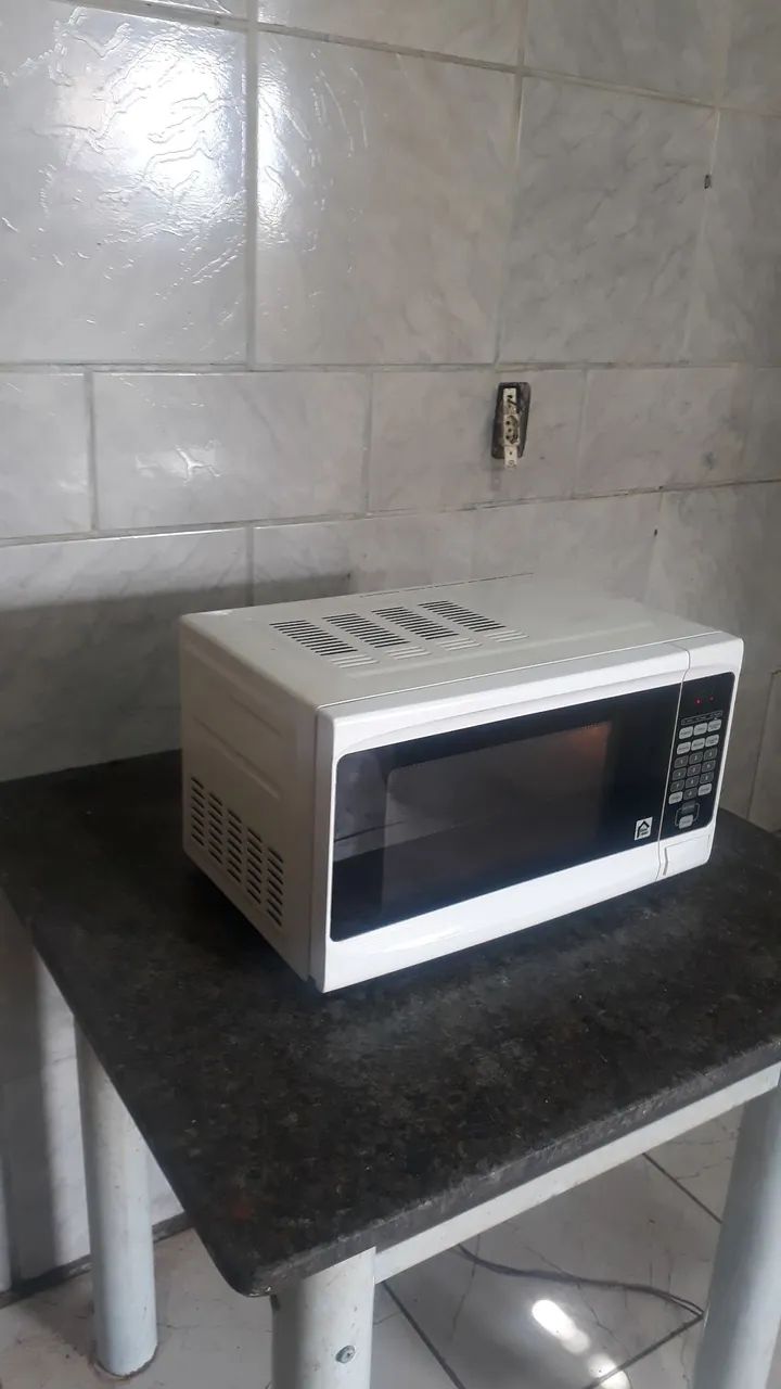 Microondas Home Leader  20 litros funcionando perfeitamente  - Foto 3
