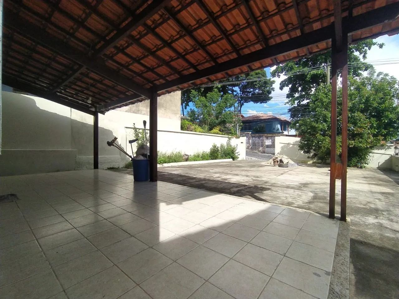 CASA 4 QUARTOS 10 VAGAS - PARQUE SÃO PEDRO