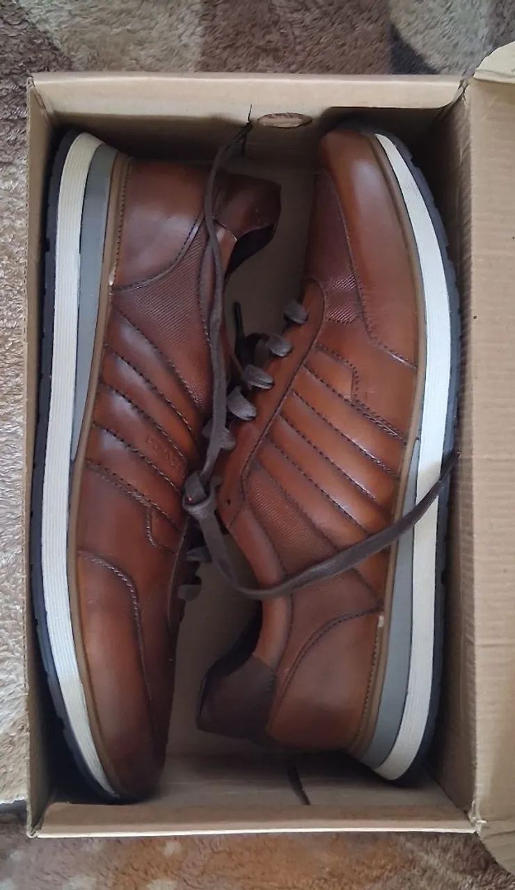 SAPATÊNIS DEMOCRATA 