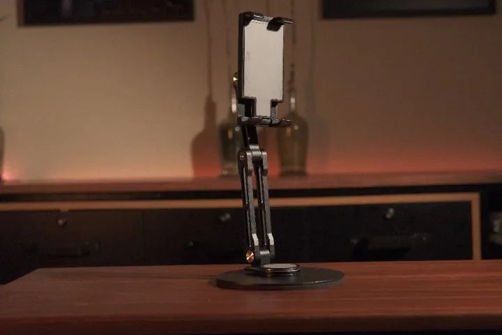 Suporte Articulado Rotativo para Tablet