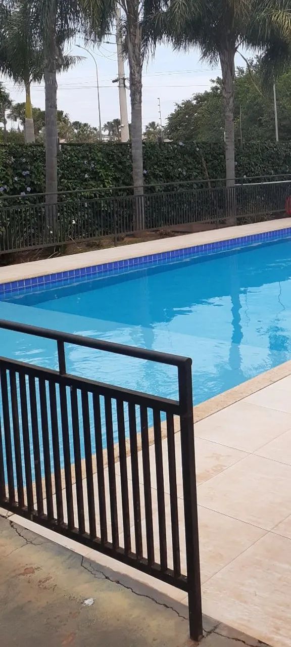 Vendo casa no Condomínio Versalles 