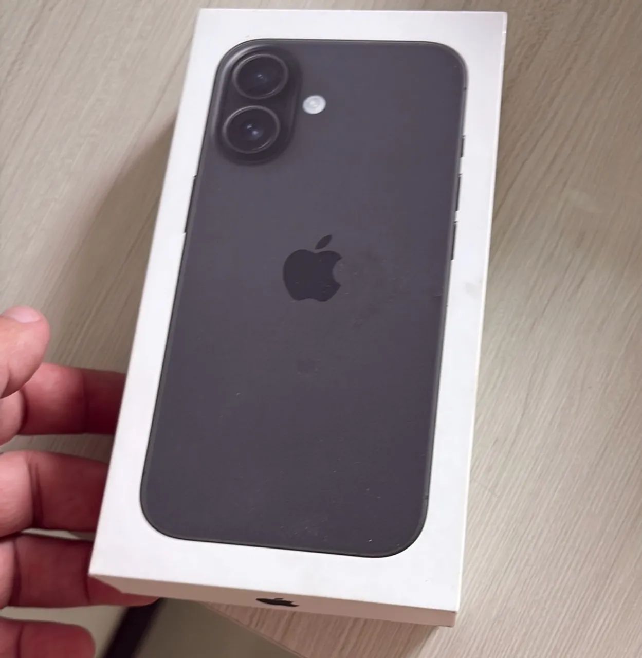 iPhone 16