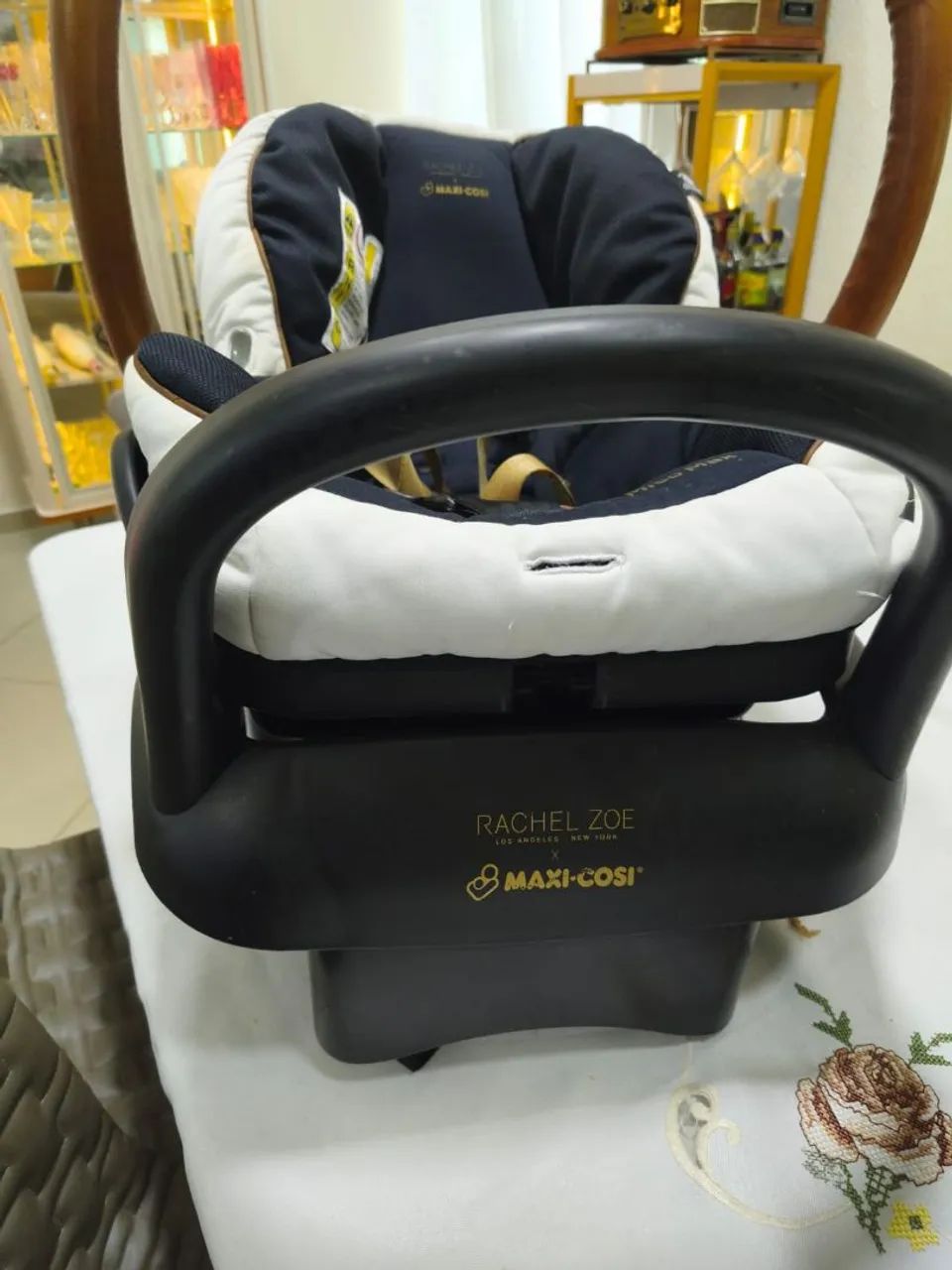 Bebê conforto com base para automóvel - Foto 2