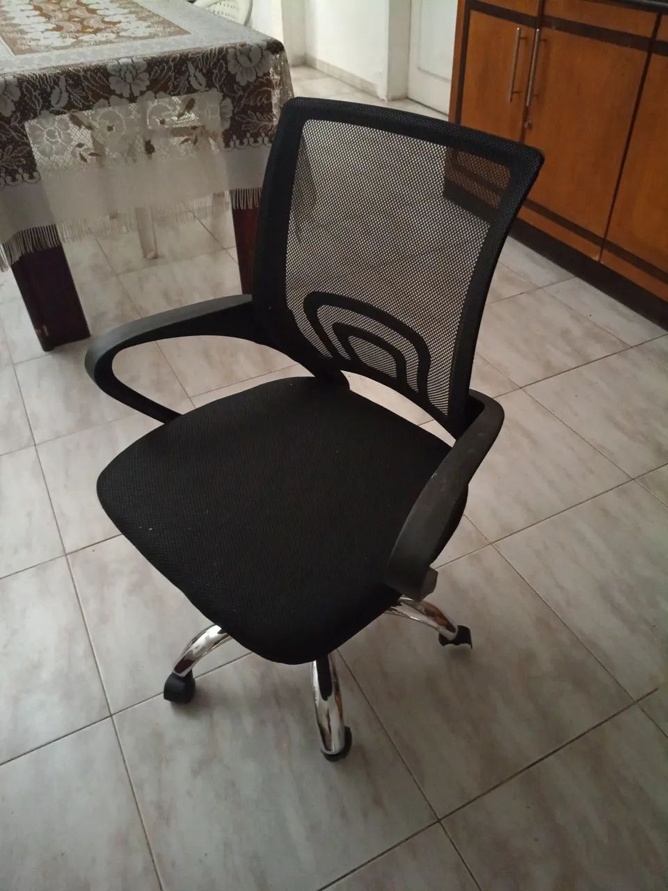 Cadeira semi nova
