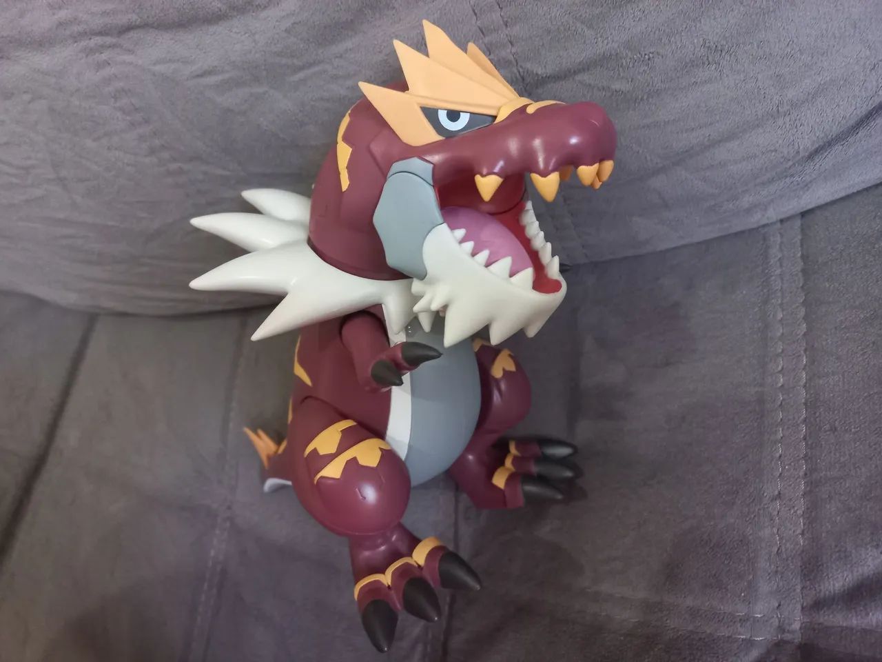 Pokémon action figure Tyrantrum Sunny - Foto 2
