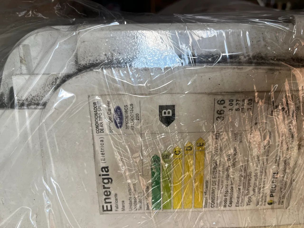 Vendo 2 Ar condicionados 1200 e 1800 Btus  - Foto 3