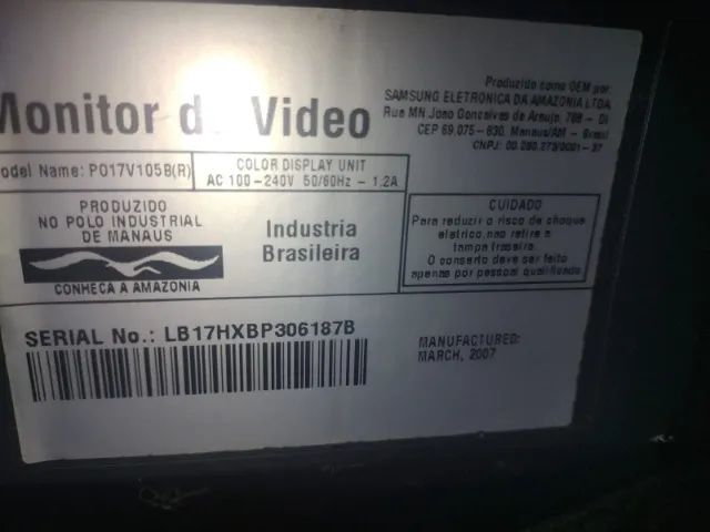 Monitor CRT Preto em excelente estado 17 Polegadas - Foto 2