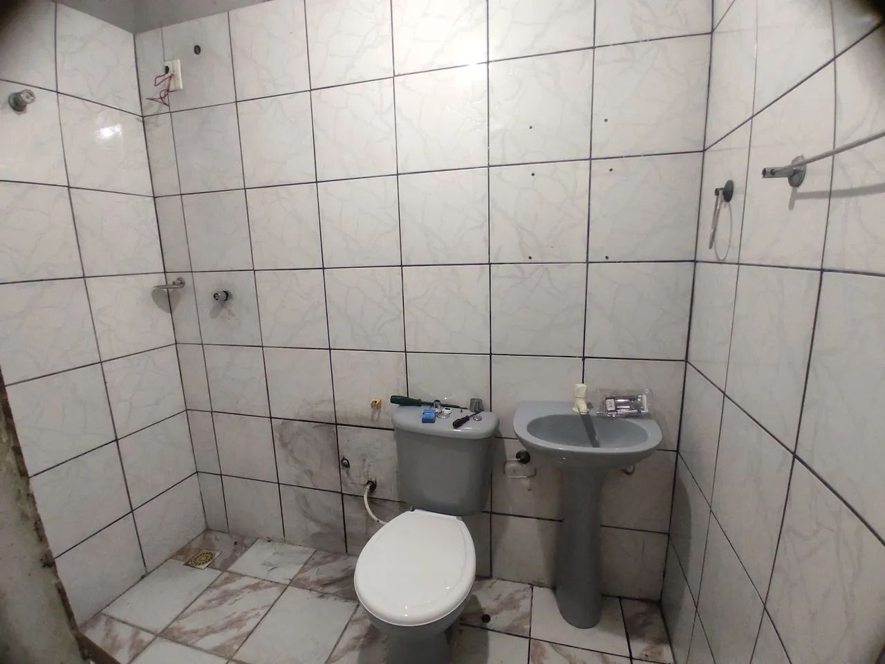 Casa com 3 quartos sendo 01 suíte, com Varanda, Garagem e  Com Laje Coberta - Foto 3