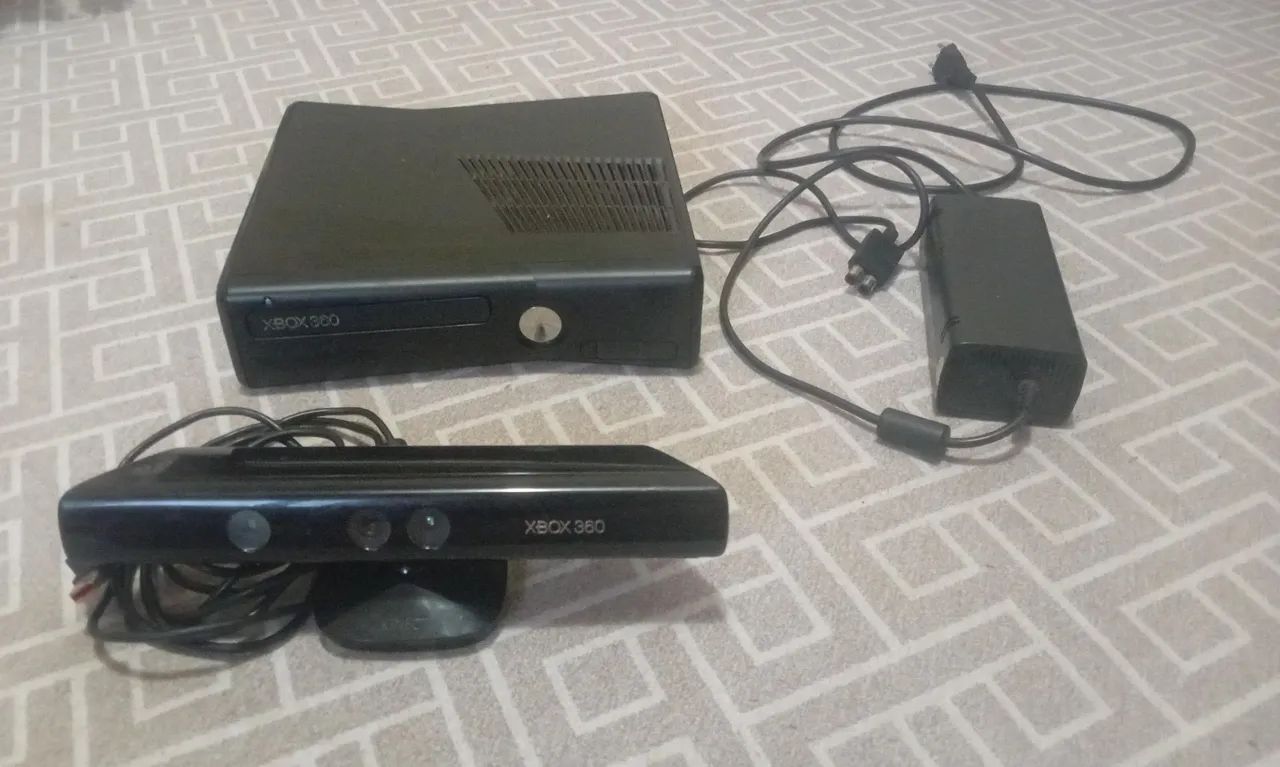 Xbox 360 Desbloqueado com jogos + Kinect e Controles - Foto 3