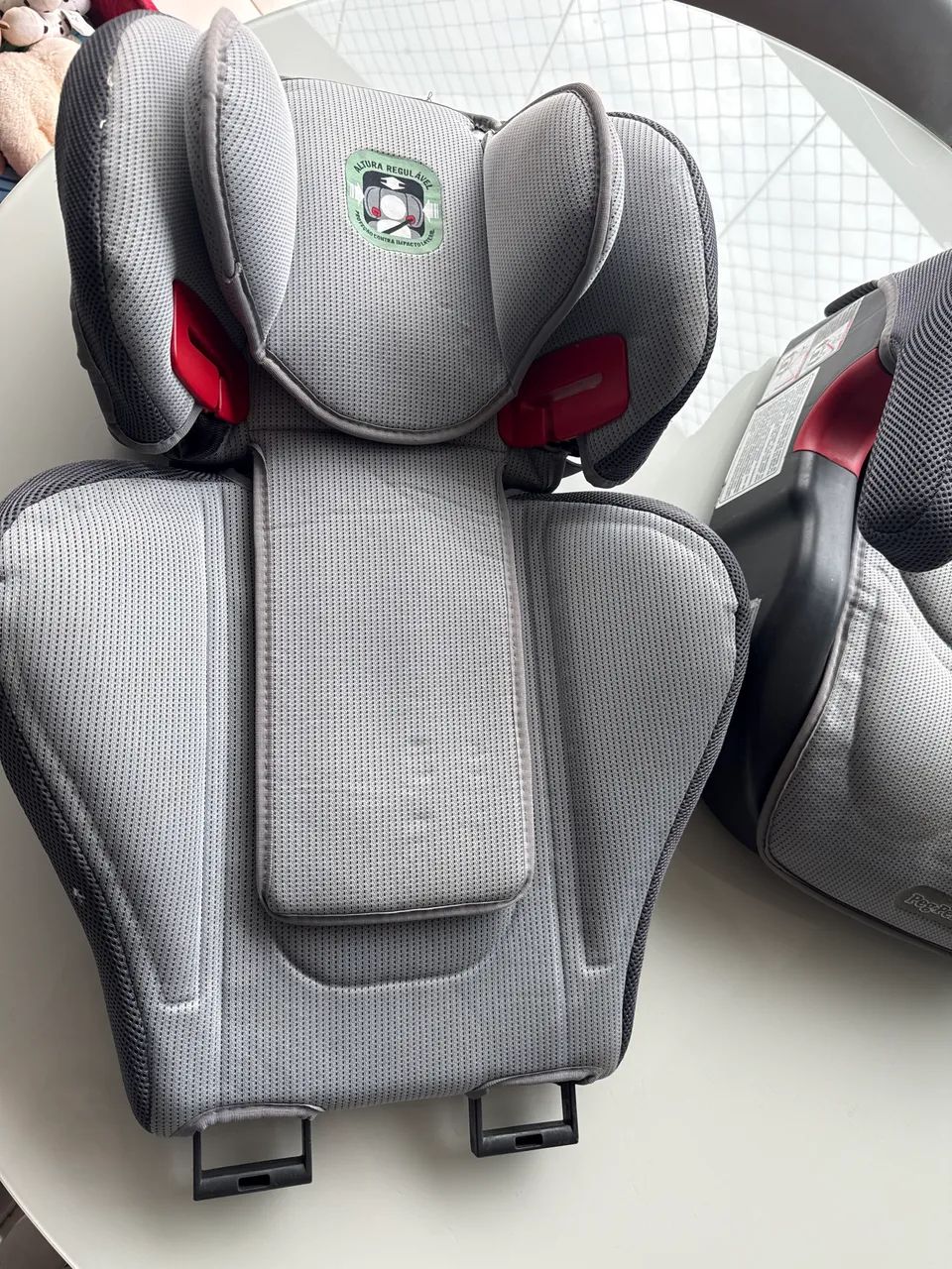 Vendo assento e encosto  de carro para  criança.  - Foto 4
