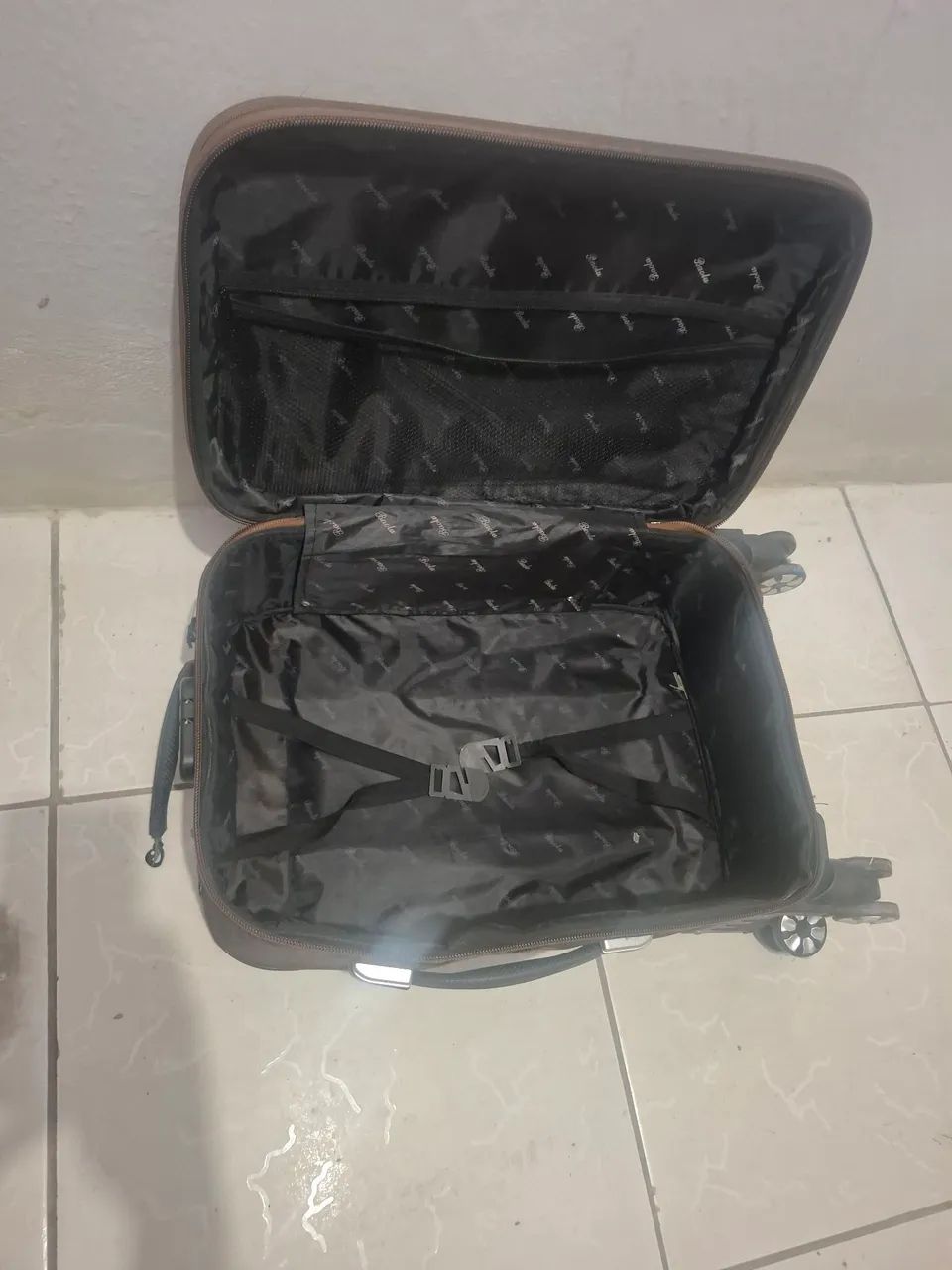 Mala pequena 10kg de bordo. - Foto 5