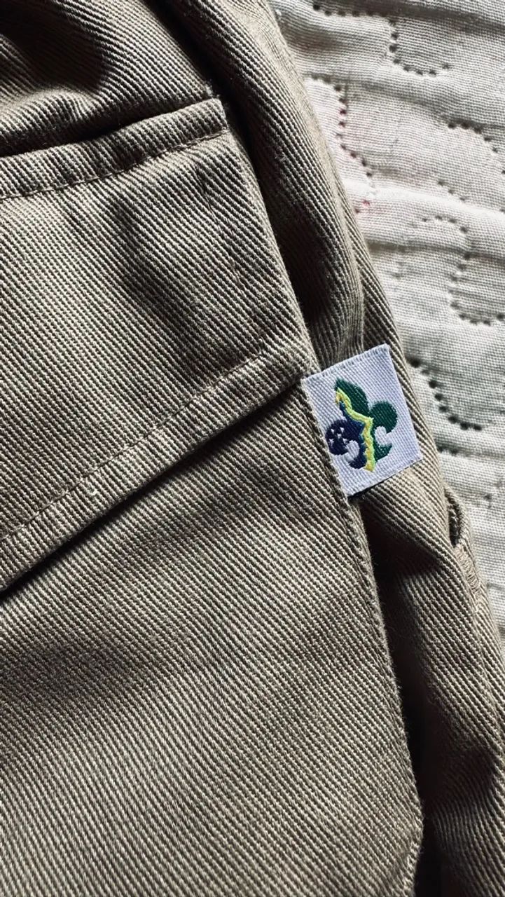 Calça de escotismo bege