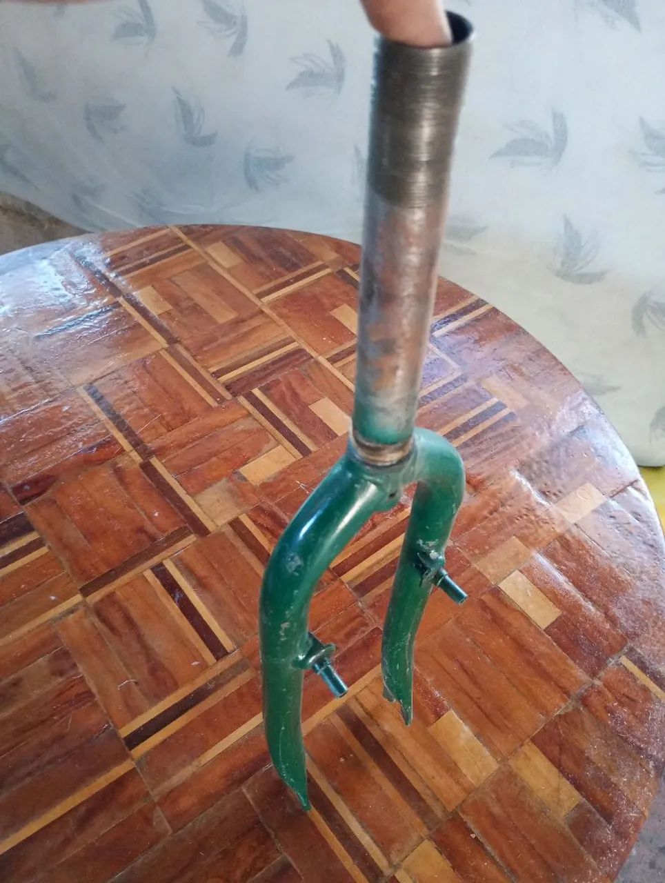 Garfo antigo para bicicleta aro 26 - Foto 2