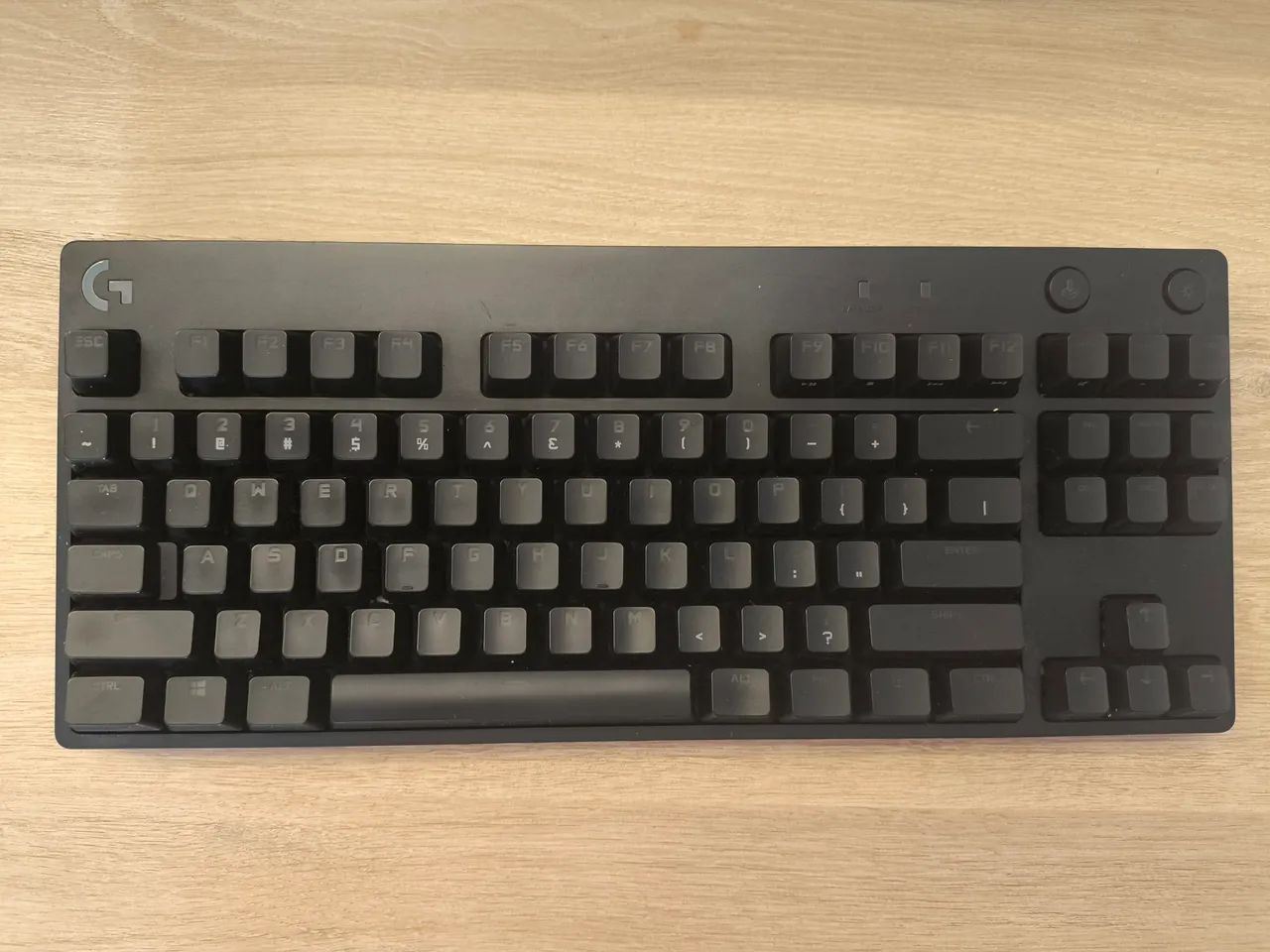 Teclado Logitech G PRO