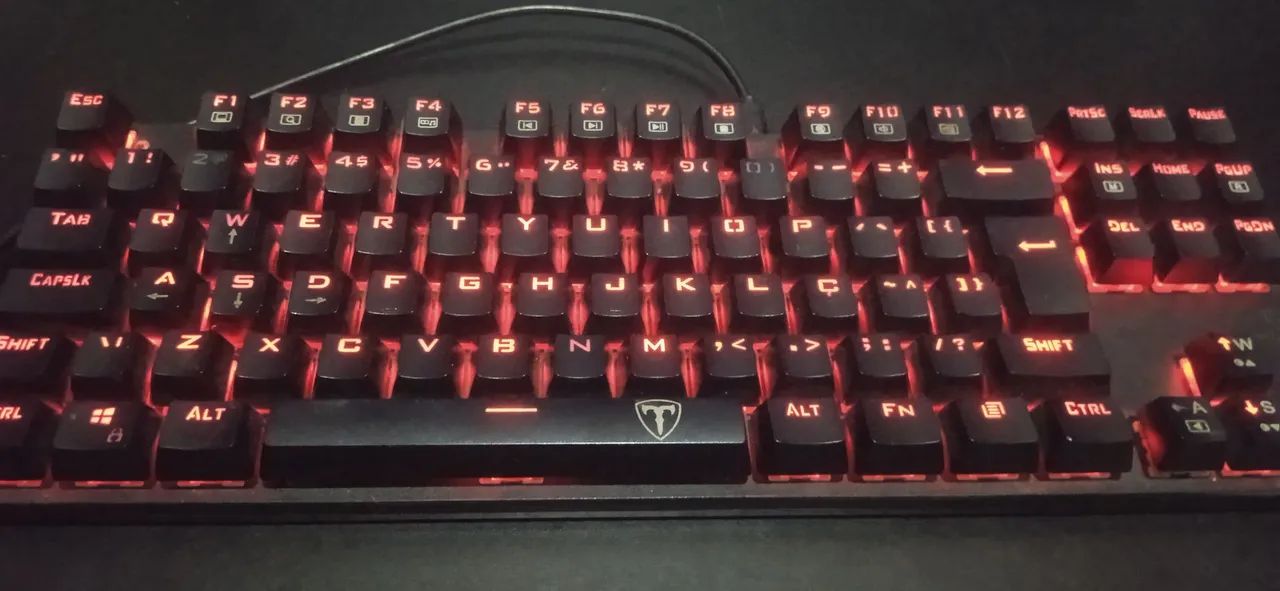 Teclado mecânico 60%
