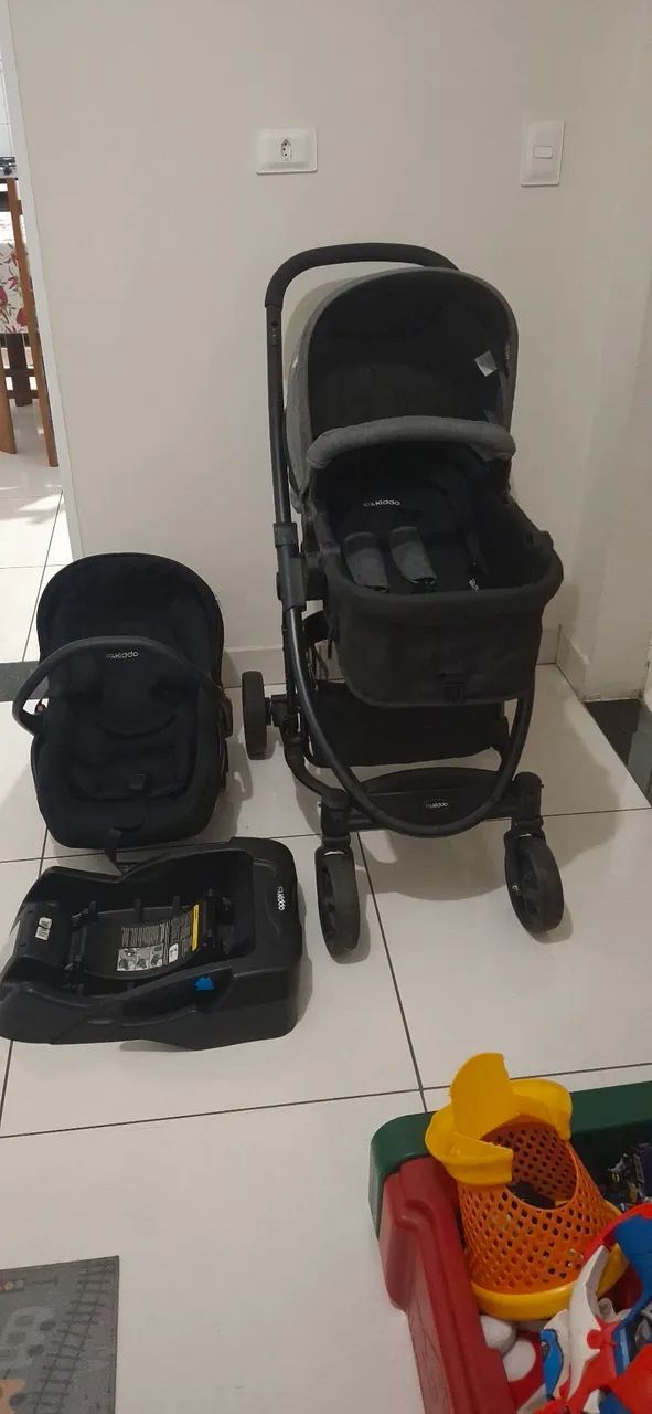 Carrinho de bebê kiddo com bebê conforto e base - Foto 5