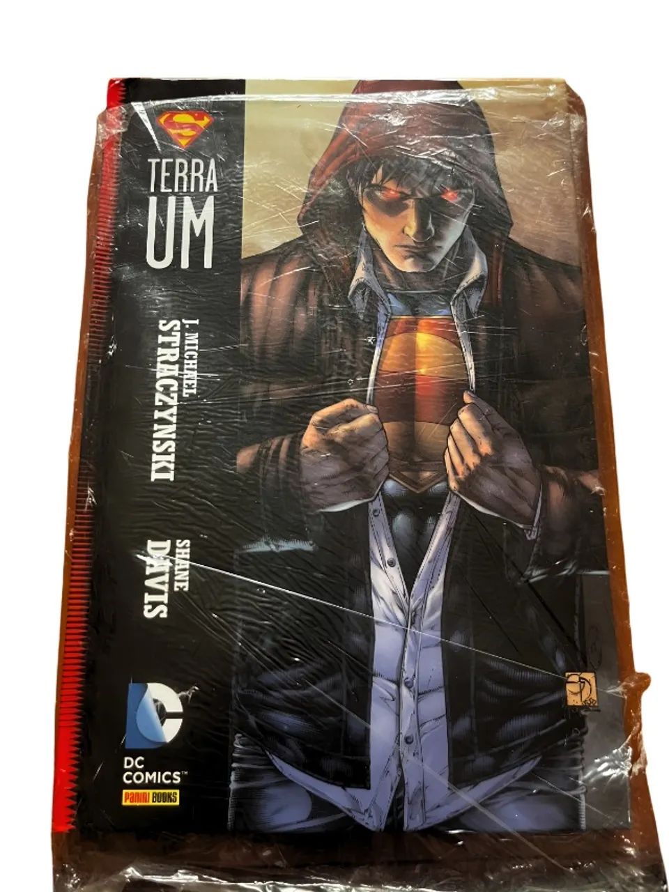 Superman: Terra Um