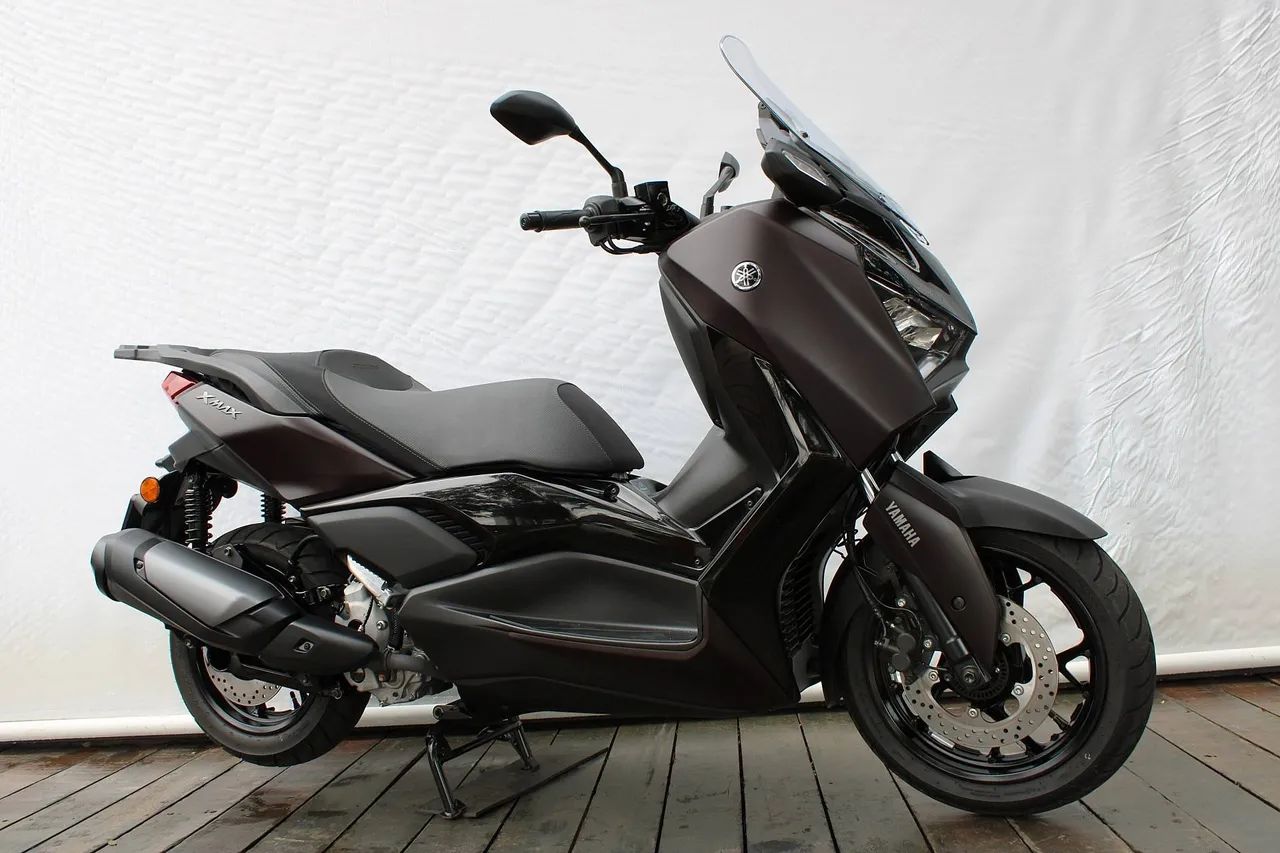 YAMAHA XMAX 300 CONNECTED ABS - Foto 2