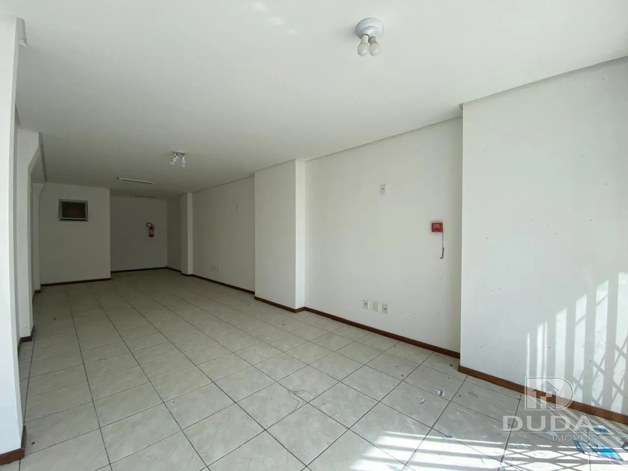 Ótima sala comercial na Avenida dos Imigrantes - Foto 5