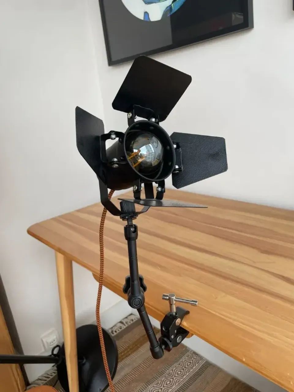 Luminária Articulada Estilo Cinema com Garra - Foto 3