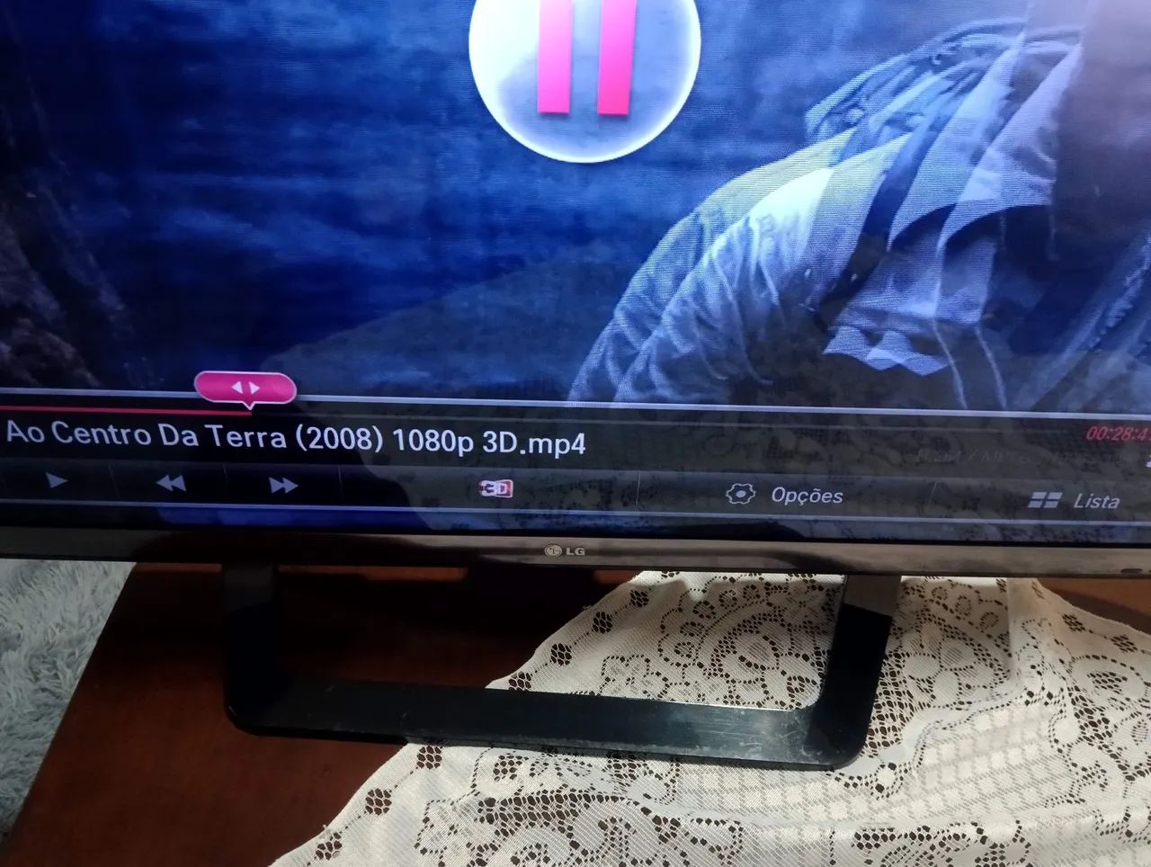 Smart TV LG 42" 3D + 6 óculos LG 3D e pen drive com 8 filmes 3D  - Foto 4