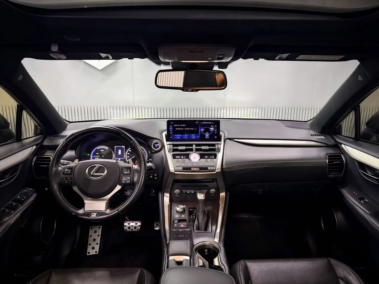 Lexus NX-300 F-sport 2.0 16V 238cv Aut., foto 17 de 20