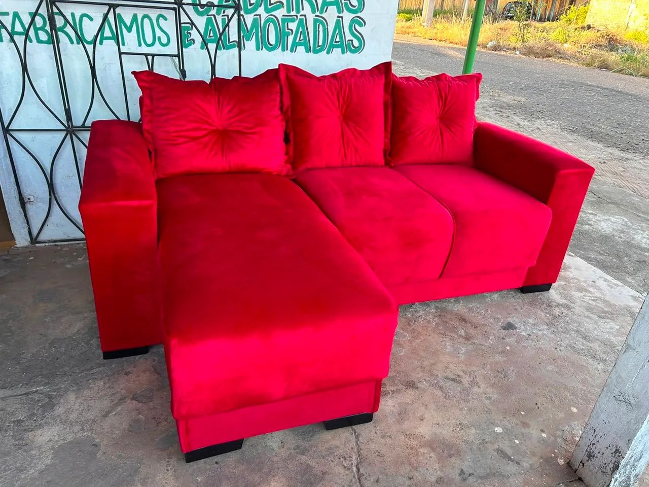 Sofá chaise novo  - Foto 2
