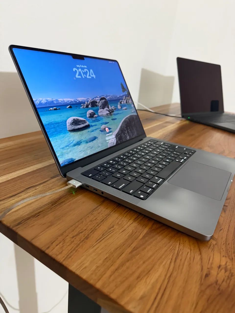 Macbook Pro - M1 Pro 10/16 - 1Tb 86% Bateria - Notebooks - Jardim