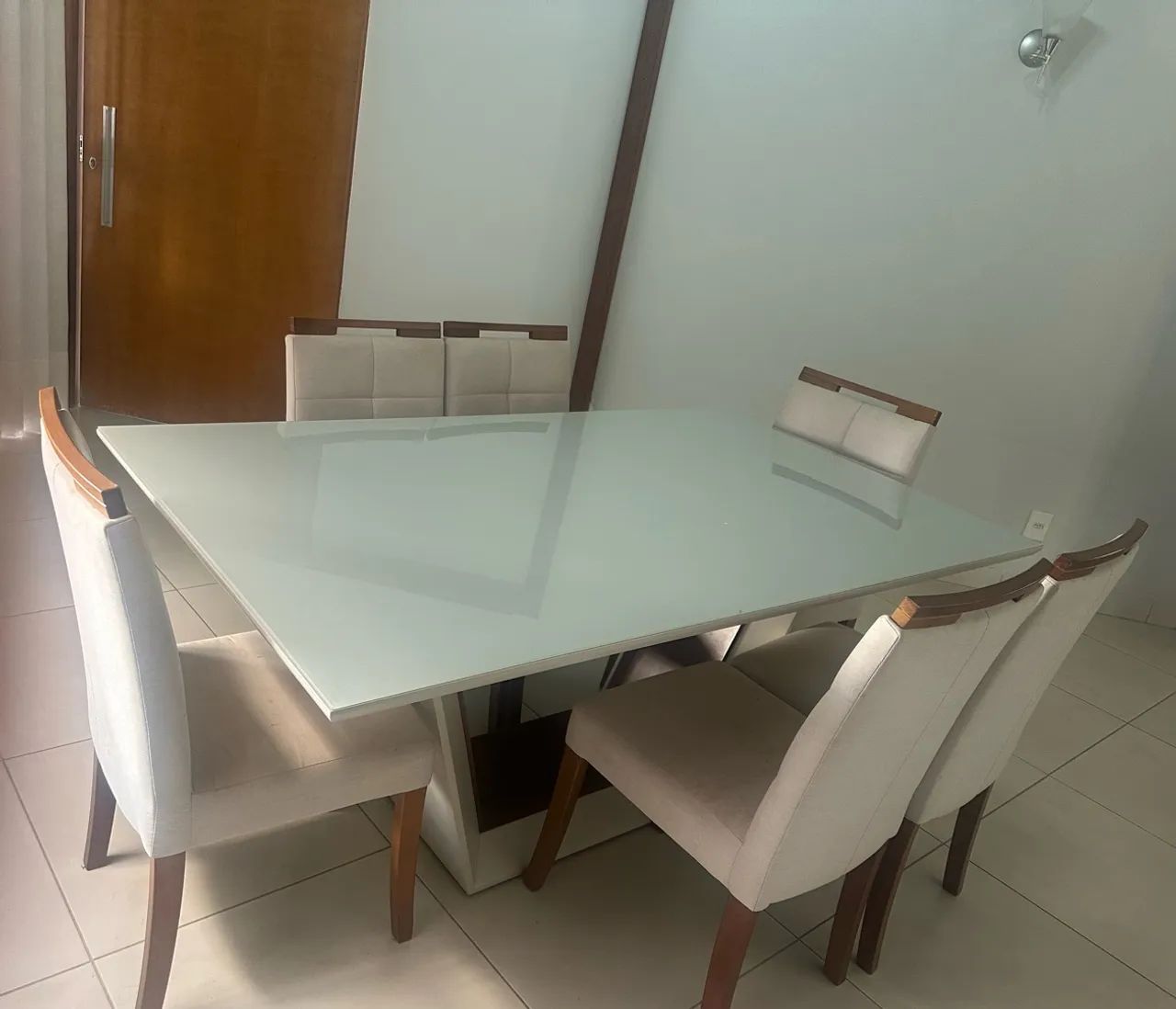 Conjunto jantar mesa cadeiras e aparador - Foto 3
