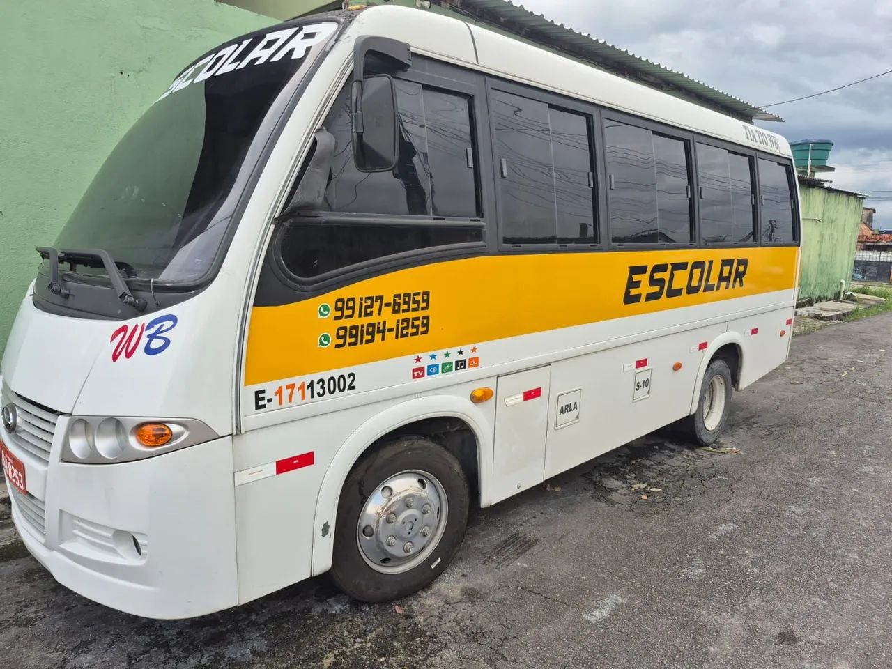 Vendo microonibus Volare V8 Motor Cummins  - Foto 3