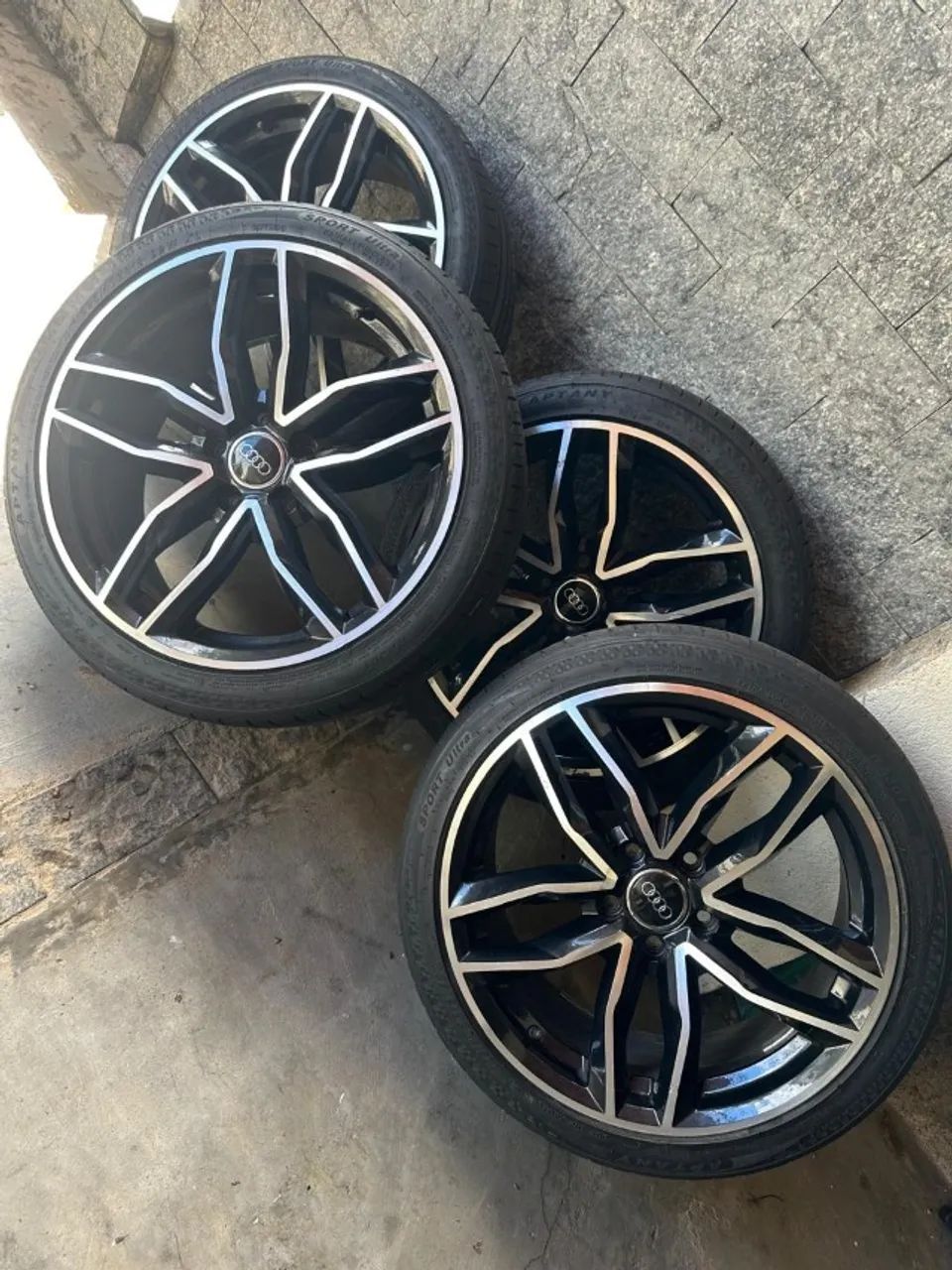 Rodas Aro 18 - Audi - RS6 Avant - Foto 9