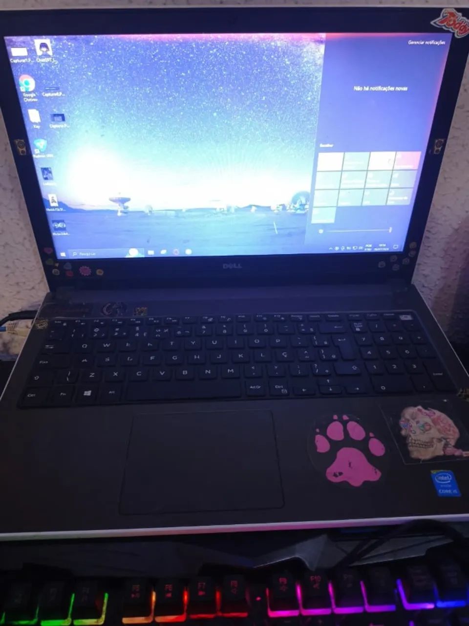 Vendo Notebook Com alguns defeitos