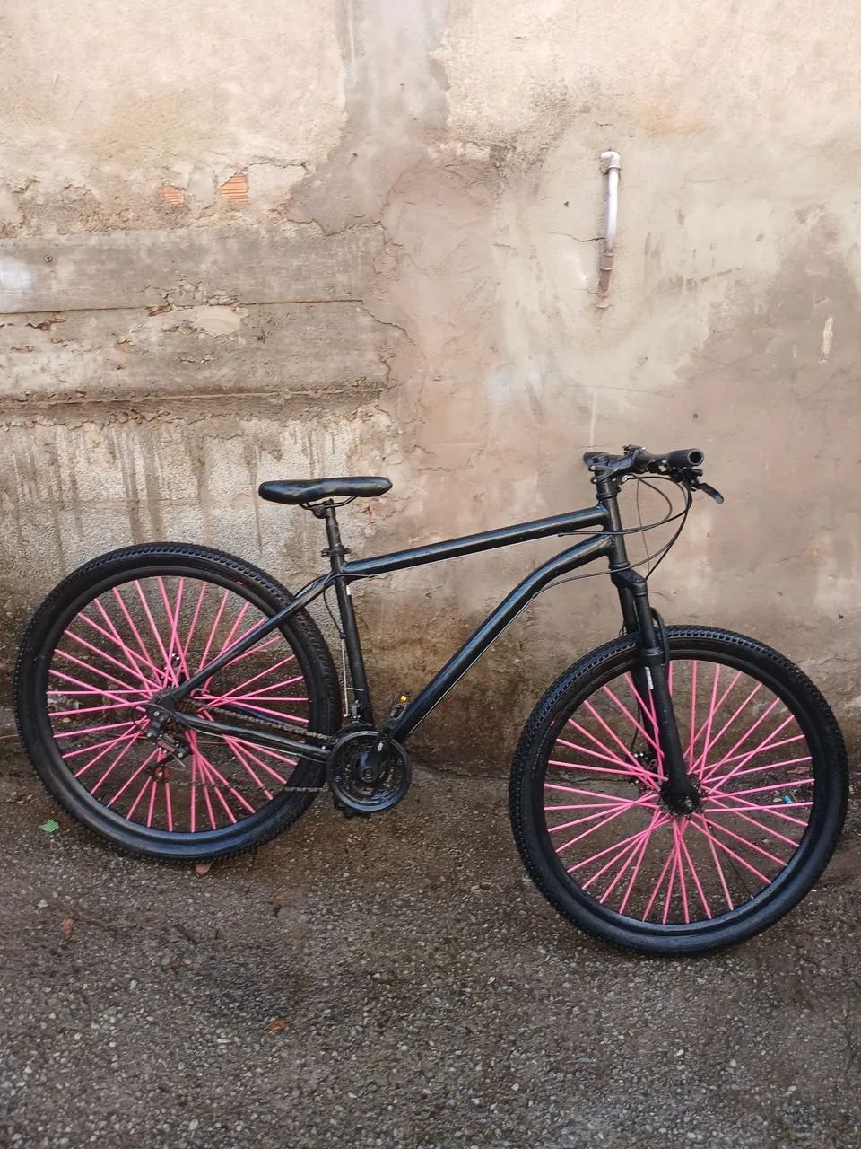 Bicicleta Colli Aro 29 - Preta com Raios Rosa - Conservada - Foto 5
