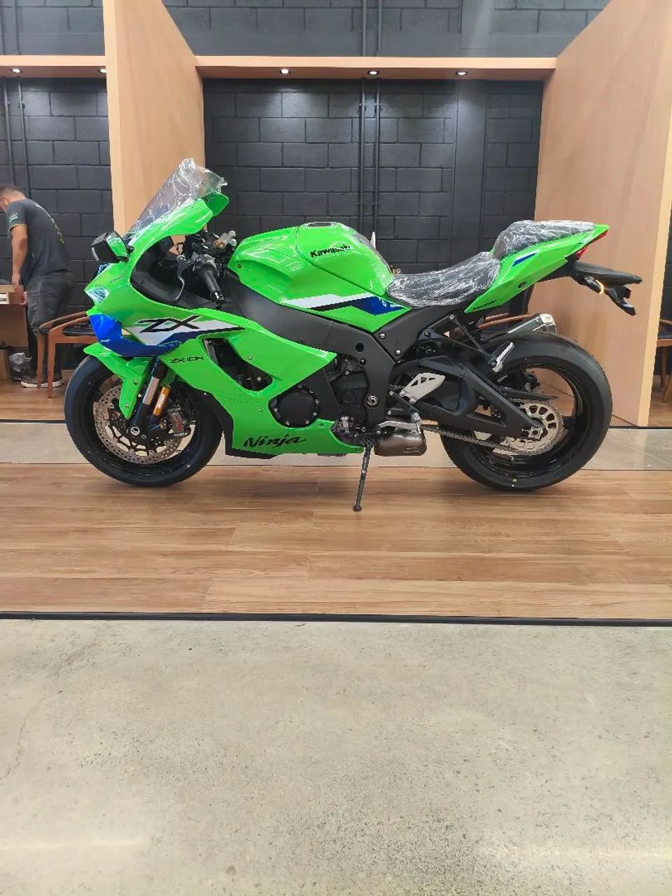 Ninja Zx-10/ Zx-10r 1000cc 2027 - 1534705338 | OLX