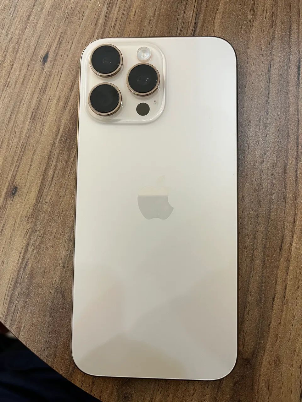? iPhone 16 Pro Max - Desert Titanium - Excelente estado