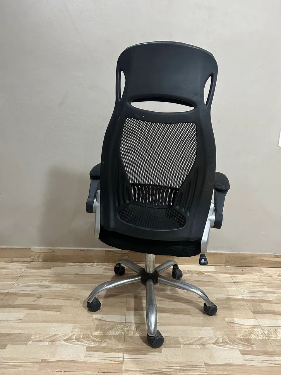 Cadeira ergonômica  - Foto 4