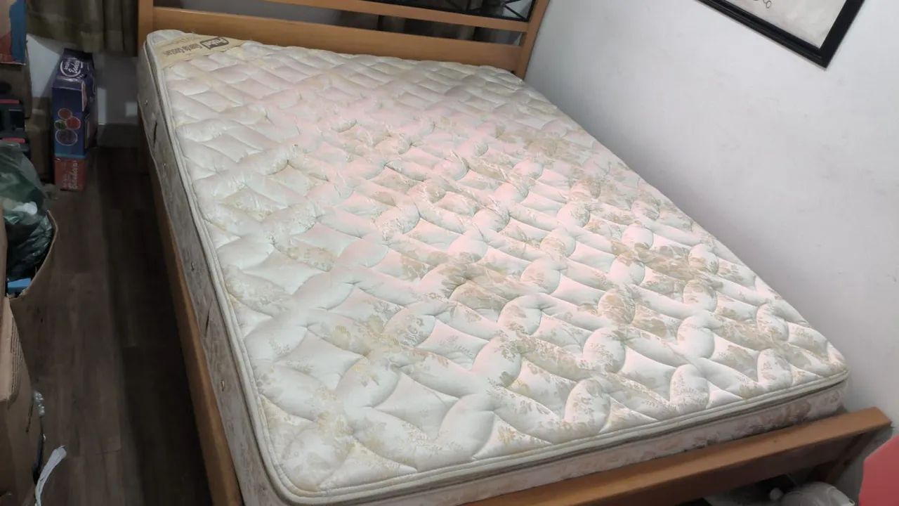 Cama de casal madeira com colchão  - Foto 4