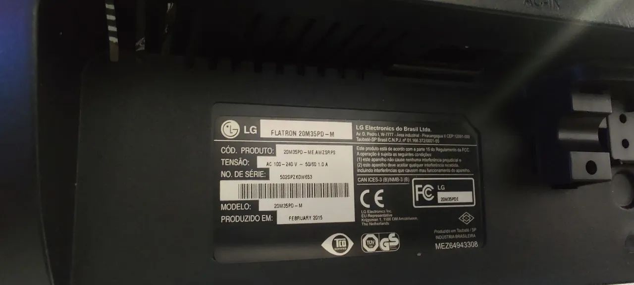 Monitor LG 20" VGA/DVI com base giratória  - Foto 4