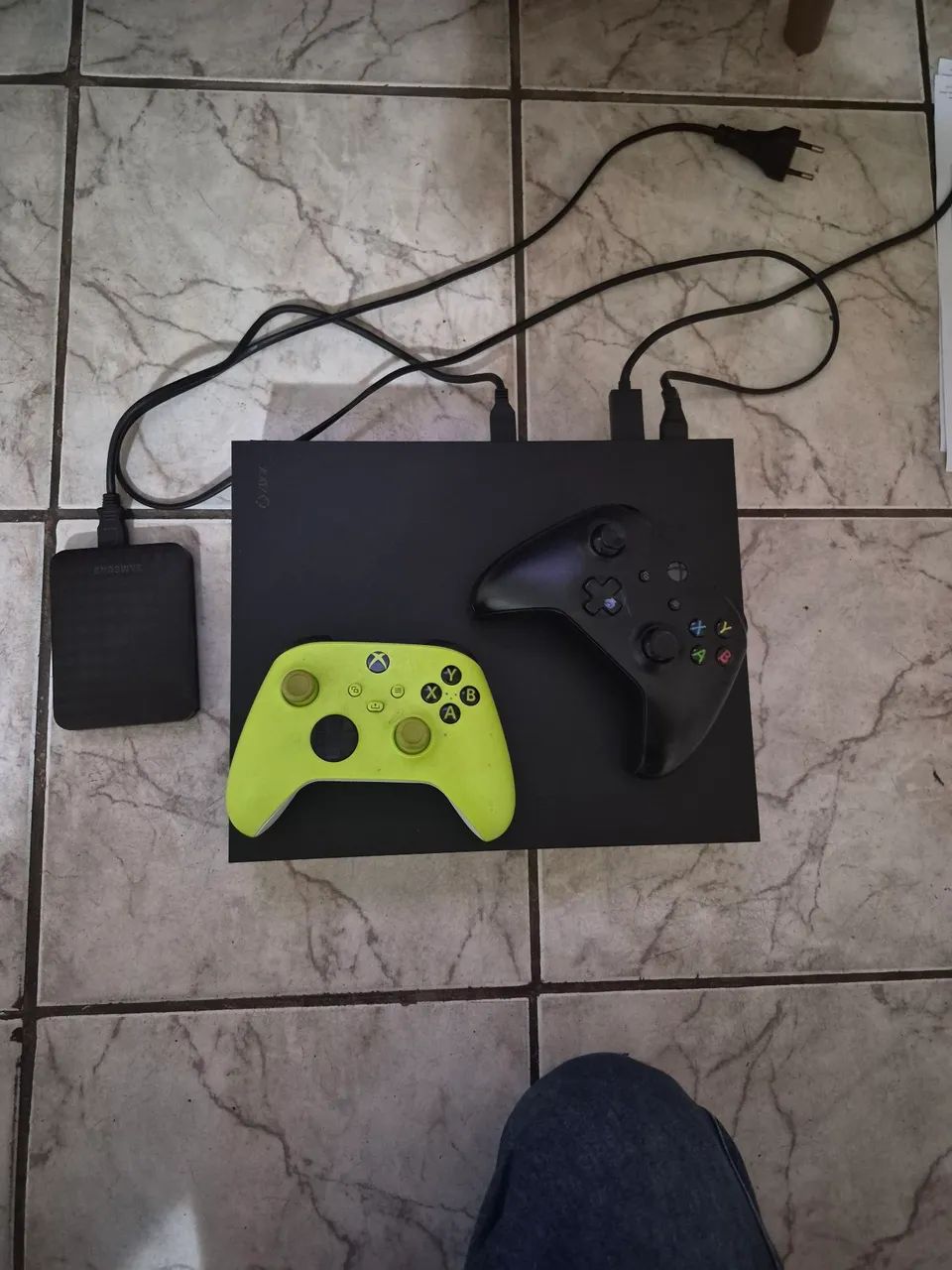 Xbox one X 1TB - Foto 3
