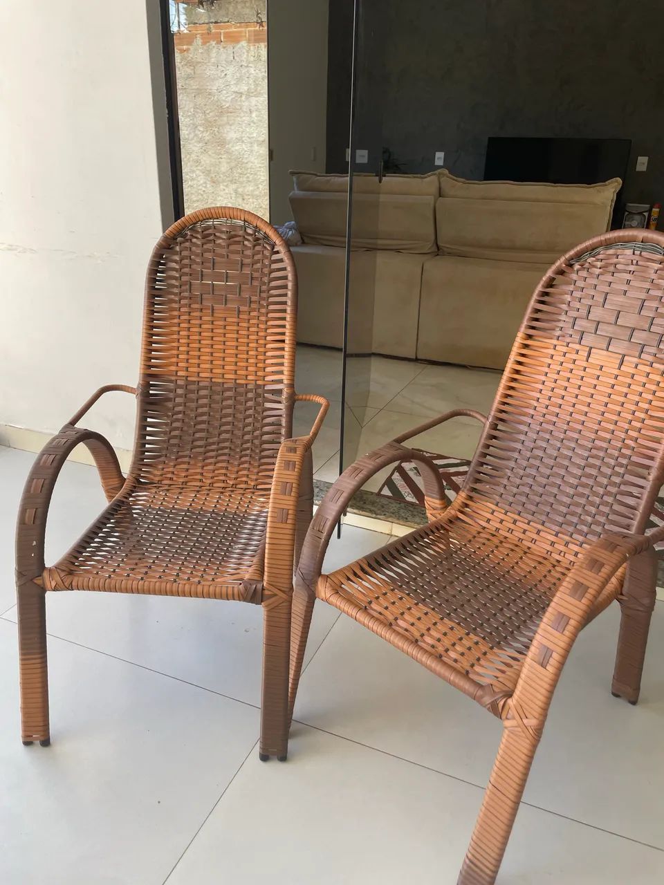 Conjunto cadeira de fibra