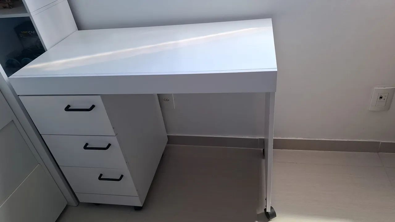 Mesa de computador só 199,00
